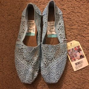 NWT TOMS